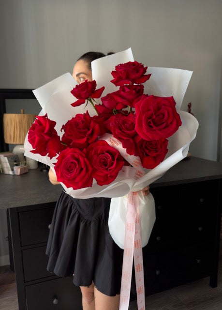 Bouquet RED Reflexed roses